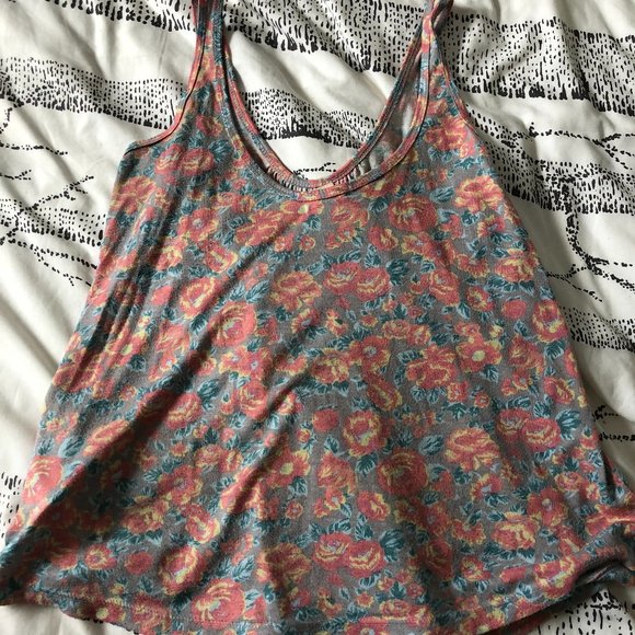 Floral Tank Top with pockey - Picture 3 of 4